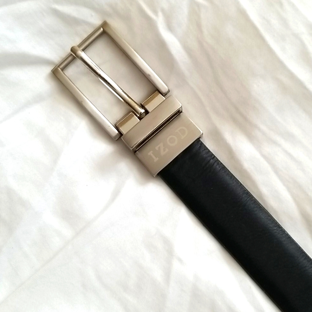 IZOD Leather Belt